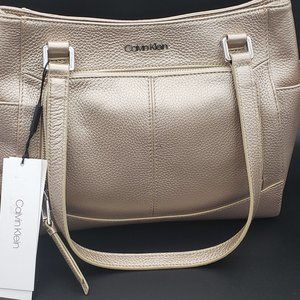Beautiful Calvin Klein Gold Leather Shoulder Bag